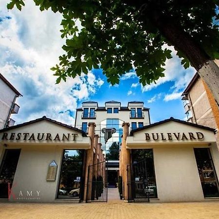Hotel Bulevard Хунедоара Екстер'єр фото