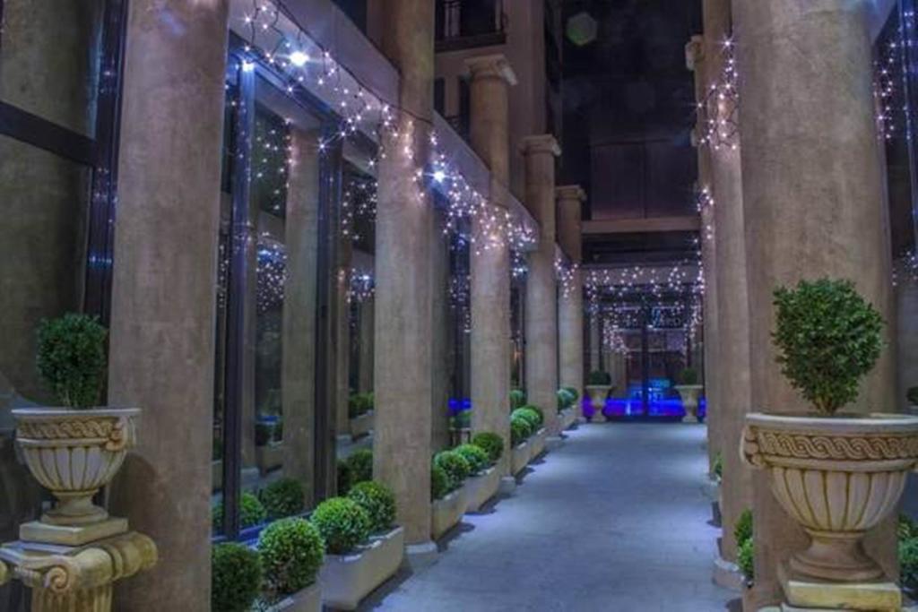 Hotel Bulevard Хунедоара Екстер'єр фото